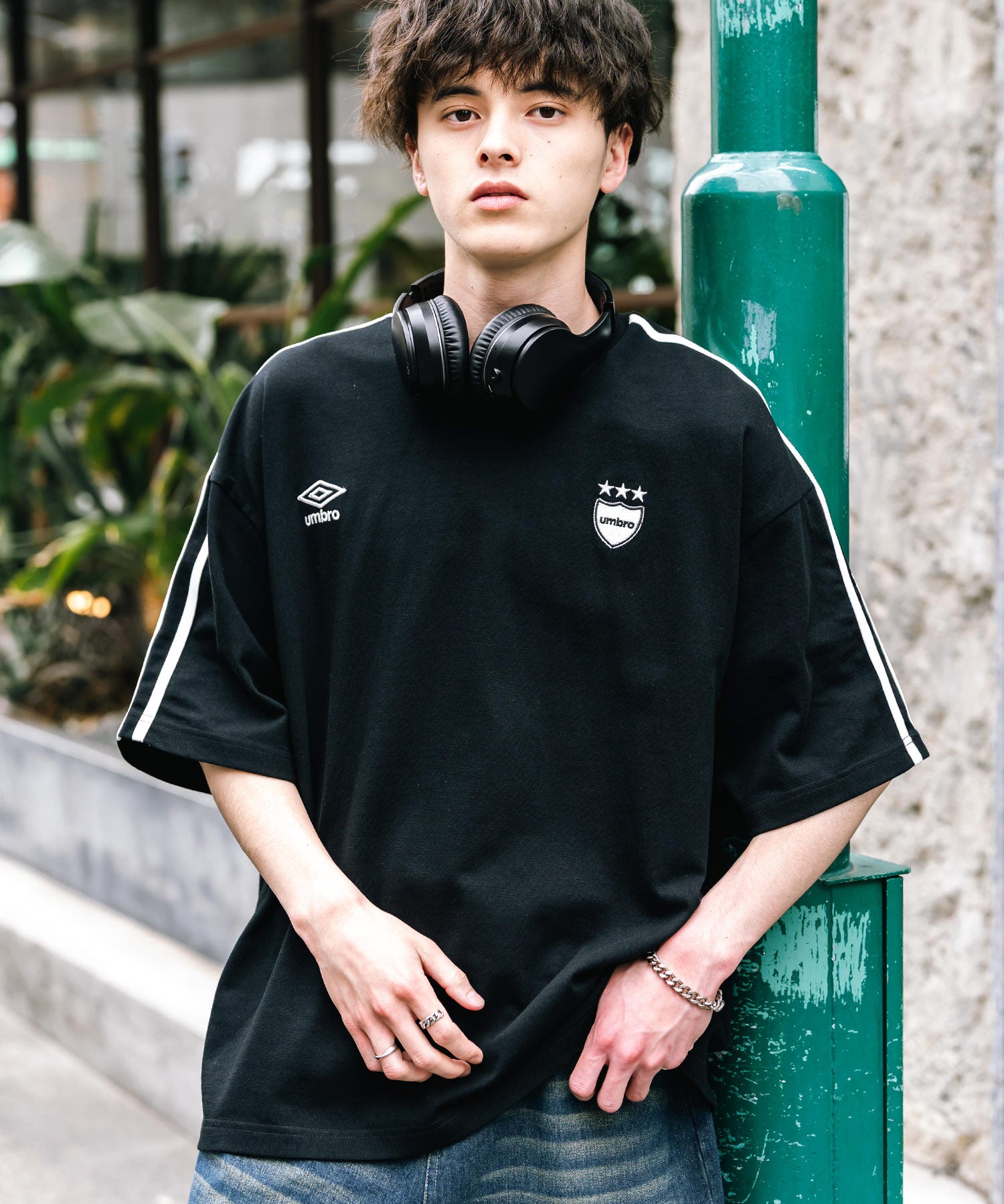 UMBRO アンブロ 別注コラボ オーバーサイズサイドライントラックワンポイントロゴ刺繍クルーネック半袖Tシャツ