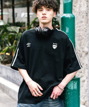 UMBRO アンブロ 別注コラボ オーバーサイズサイドライントラックワンポイントロゴ刺繍クルーネック半袖Tシャツ