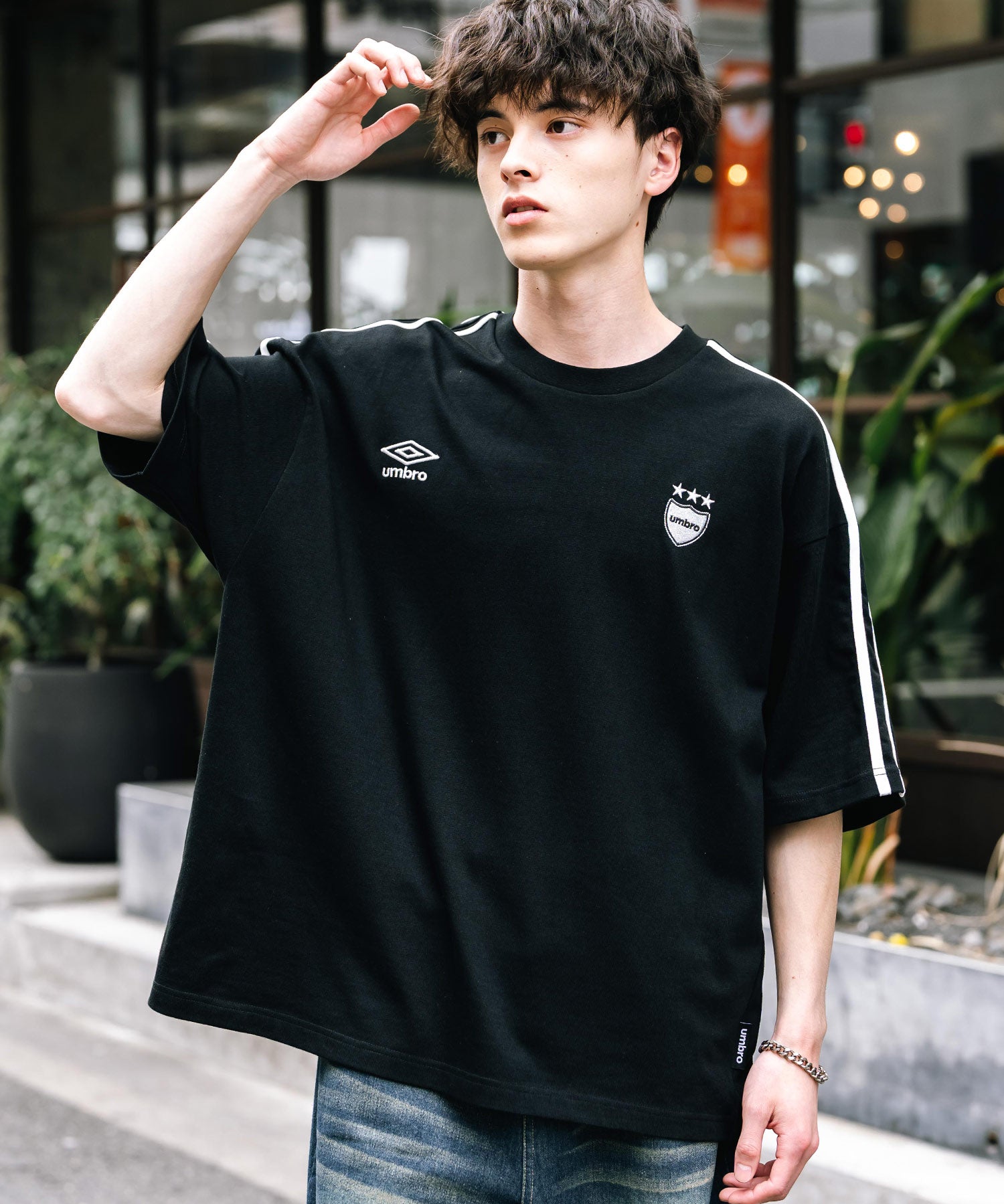UMBRO アンブロ 別注コラボ オーバーサイズサイドライントラックワンポイントロゴ刺繍クルーネック半袖Tシャツ