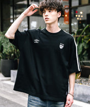 UMBRO アンブロ 別注コラボ オーバーサイズサイドライントラックワンポイントロゴ刺繍クルーネック半袖Tシャツ
