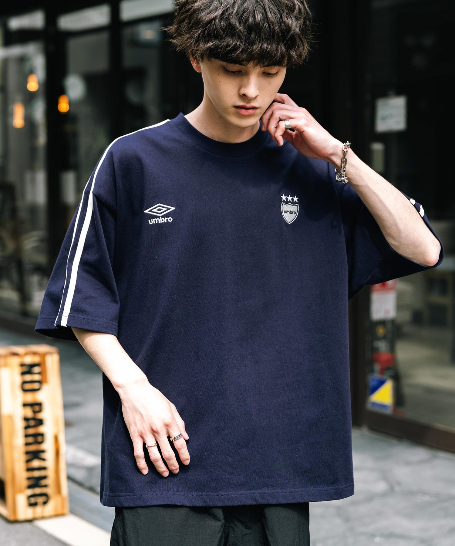 UMBRO アンブロ 別注コラボ オーバーサイズサイドライントラックワンポイントロゴ刺繍クルーネック半袖Tシャツ