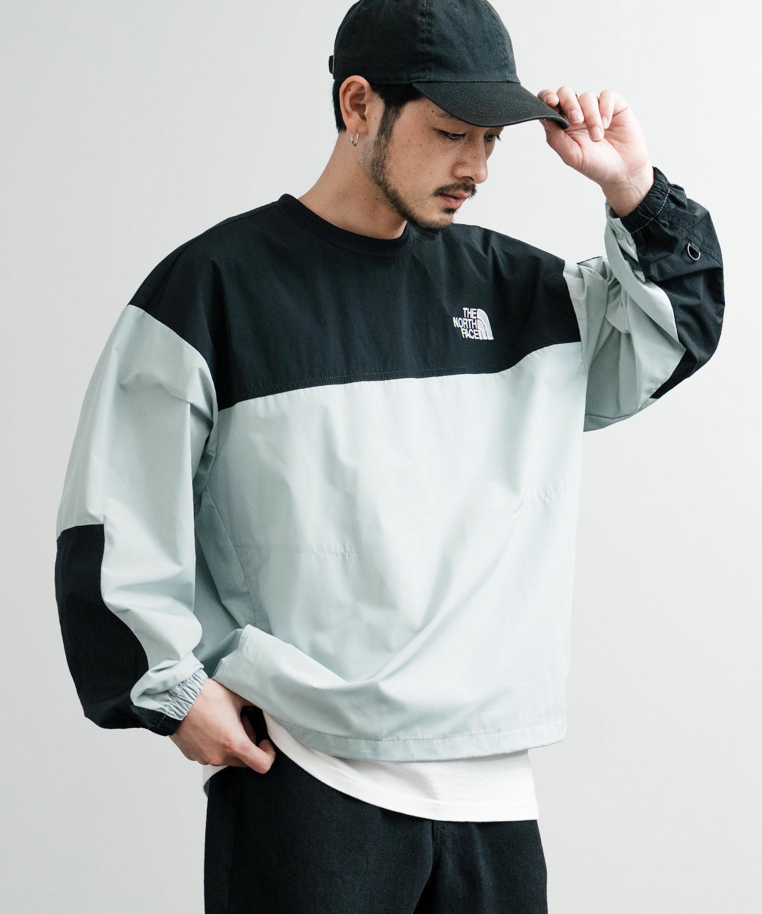日本未展開モデル THE NORTH FACE ザ・ノースフェイス ALBANY CREWNECK 長袖ナイロンクルーネックプルオーバー 14477