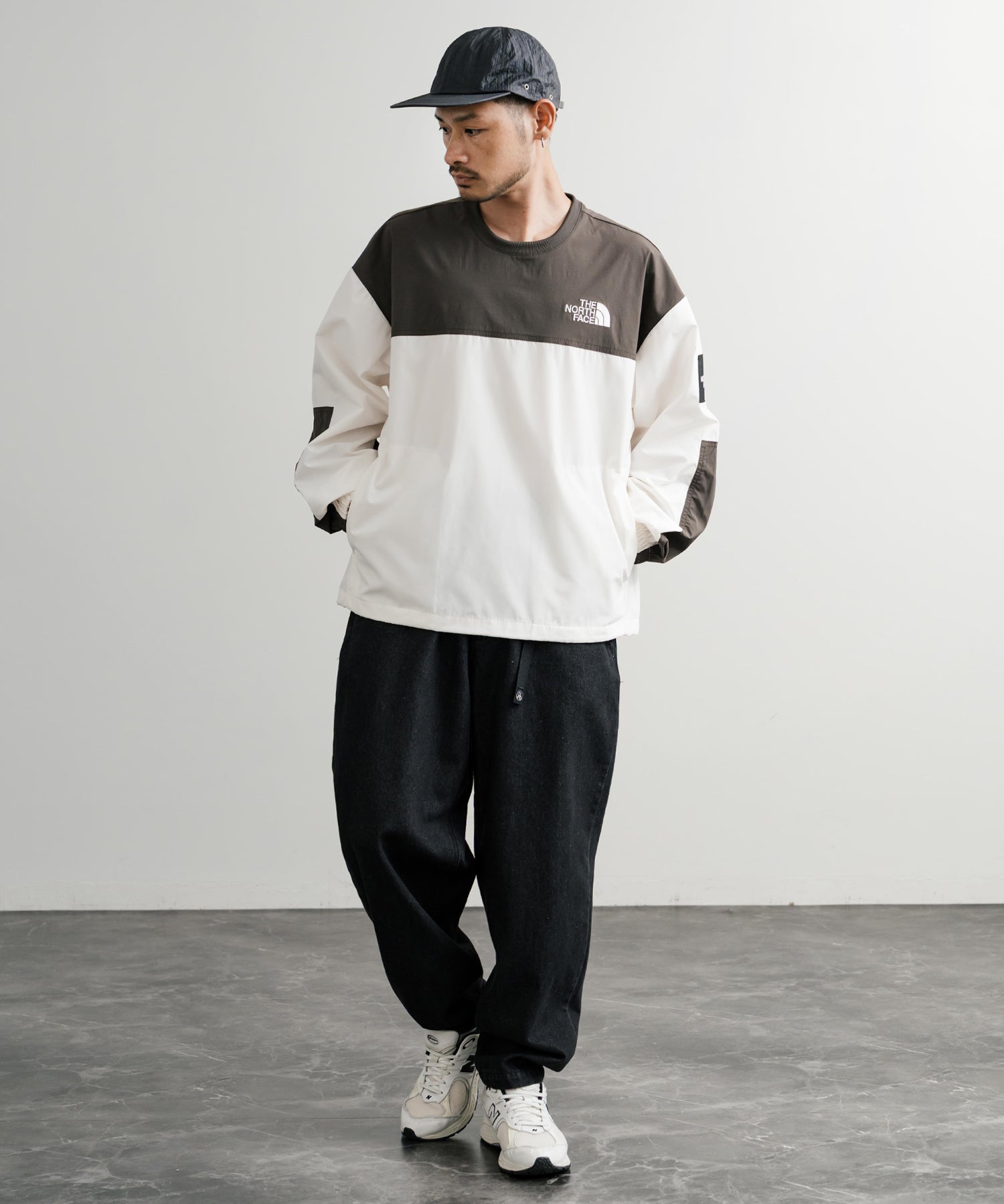 日本未展開モデル THE NORTH FACE ザ・ノースフェイス ALBANY CREWNECK 長袖ナイロンクルーネックプルオーバー 14477