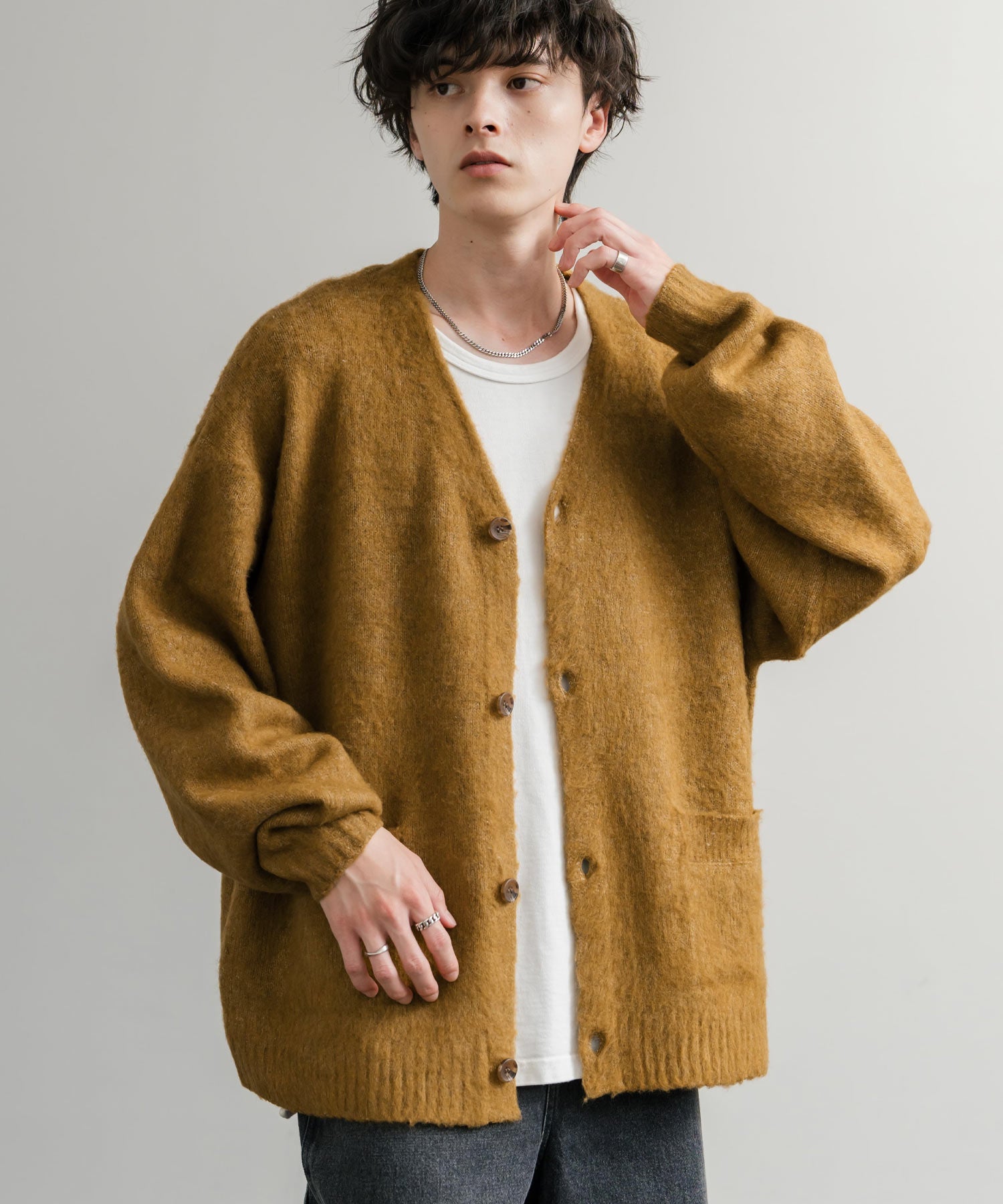 D&G DOLCE & GABBANA ボタンニットカーディガン 茶/CZ27 D&G カーディガン Whiteのメンズ DGロゴ シルク カーディガン