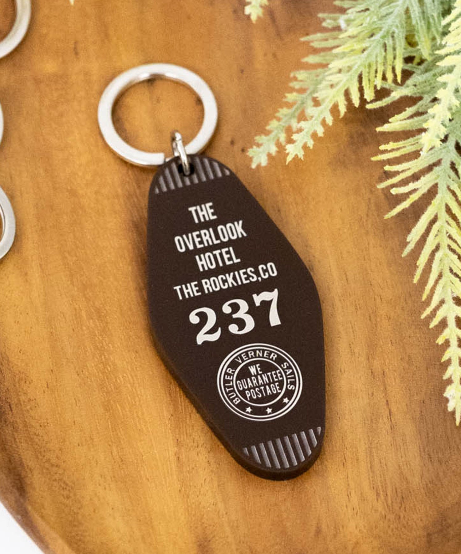 Butler Verner Sails バトラーバーナーセイルズ 日本製 国産 Movie Inspired Keychain モーテルキーアクリルキーホルダー JW-2978