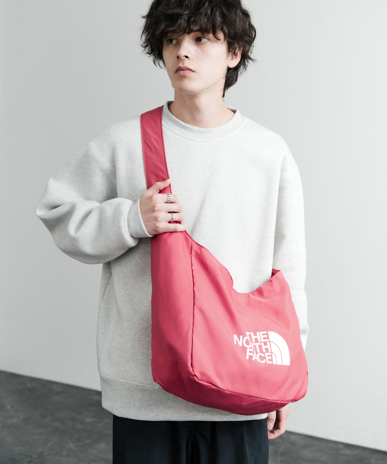 新色追加 日本未展開モデル THE NORTH FACE WHITE LABEL BIG LOGO SHOULDER BAG 韓国限定 ワンポイントロゴショルダーバッグ 14589