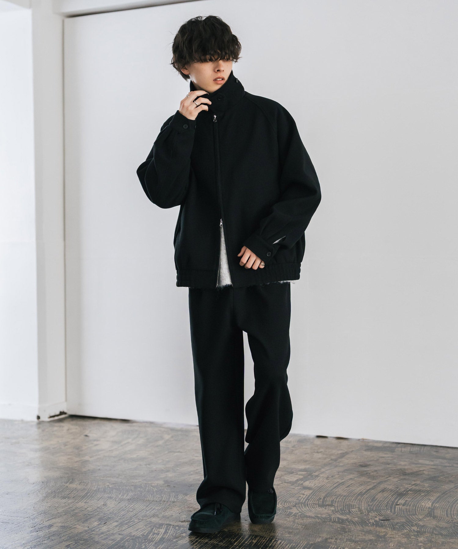 T/Mショート丈ハリントンジャケット＆ワイドイージーパンツ無地