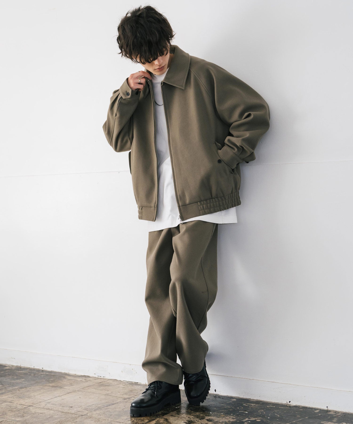 T/Mショート丈ハリントンジャケット＆ワイドイージーパンツ無地