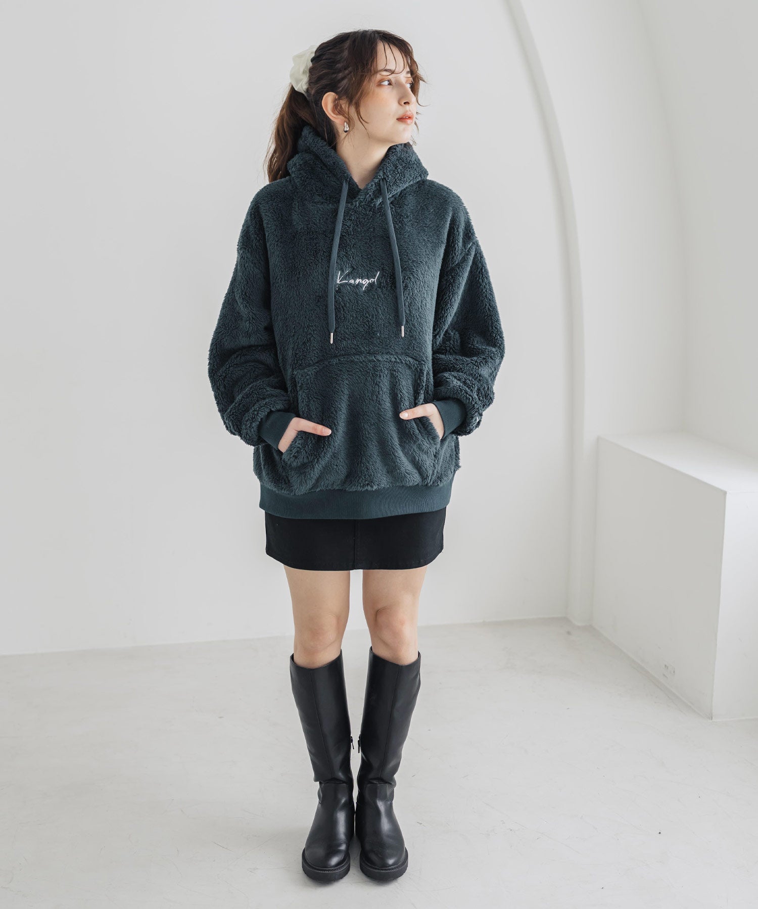新色追加 KANGOL カンゴール 別注コラボ ロゴ刺繍シャギーボアフリースプルオーバーパーカー 14624