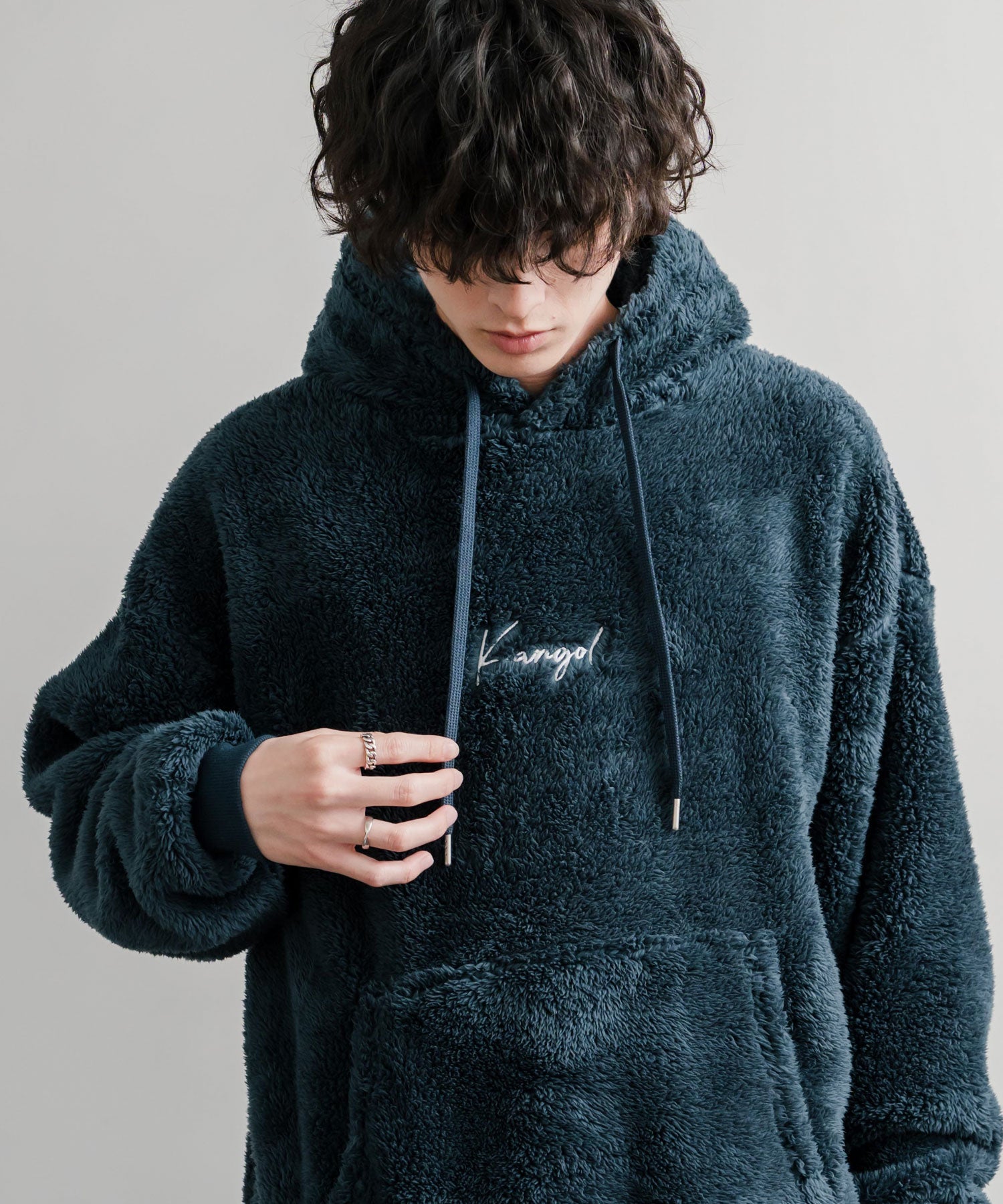 新色追加 KANGOL カンゴール 別注コラボ ロゴ刺繍シャギーボアフリースプルオーバーパーカー 14624