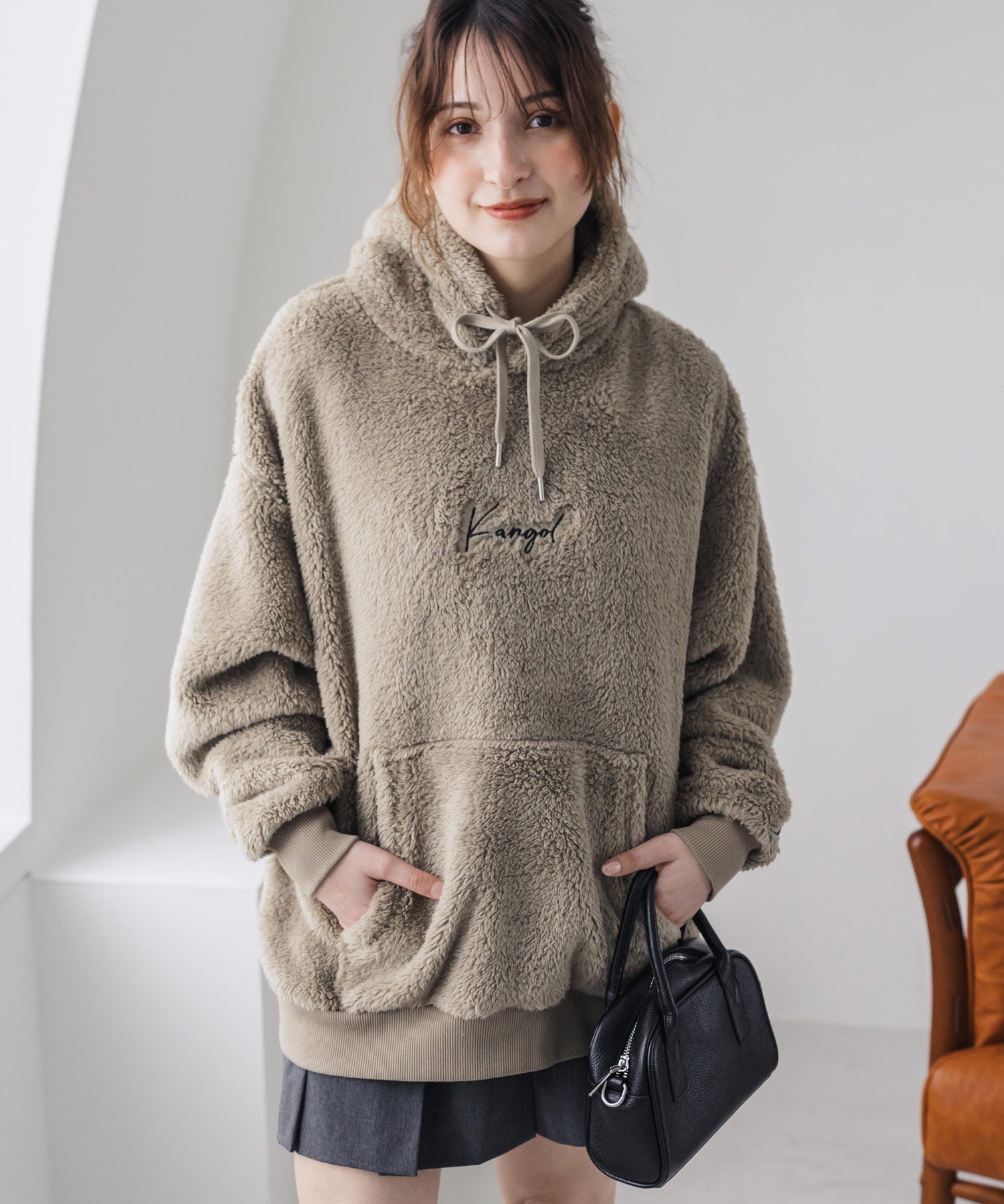 新色追加 KANGOL カンゴール 別注コラボ ロゴ刺繍シャギーボアフリースプルオーバーパーカー 14624