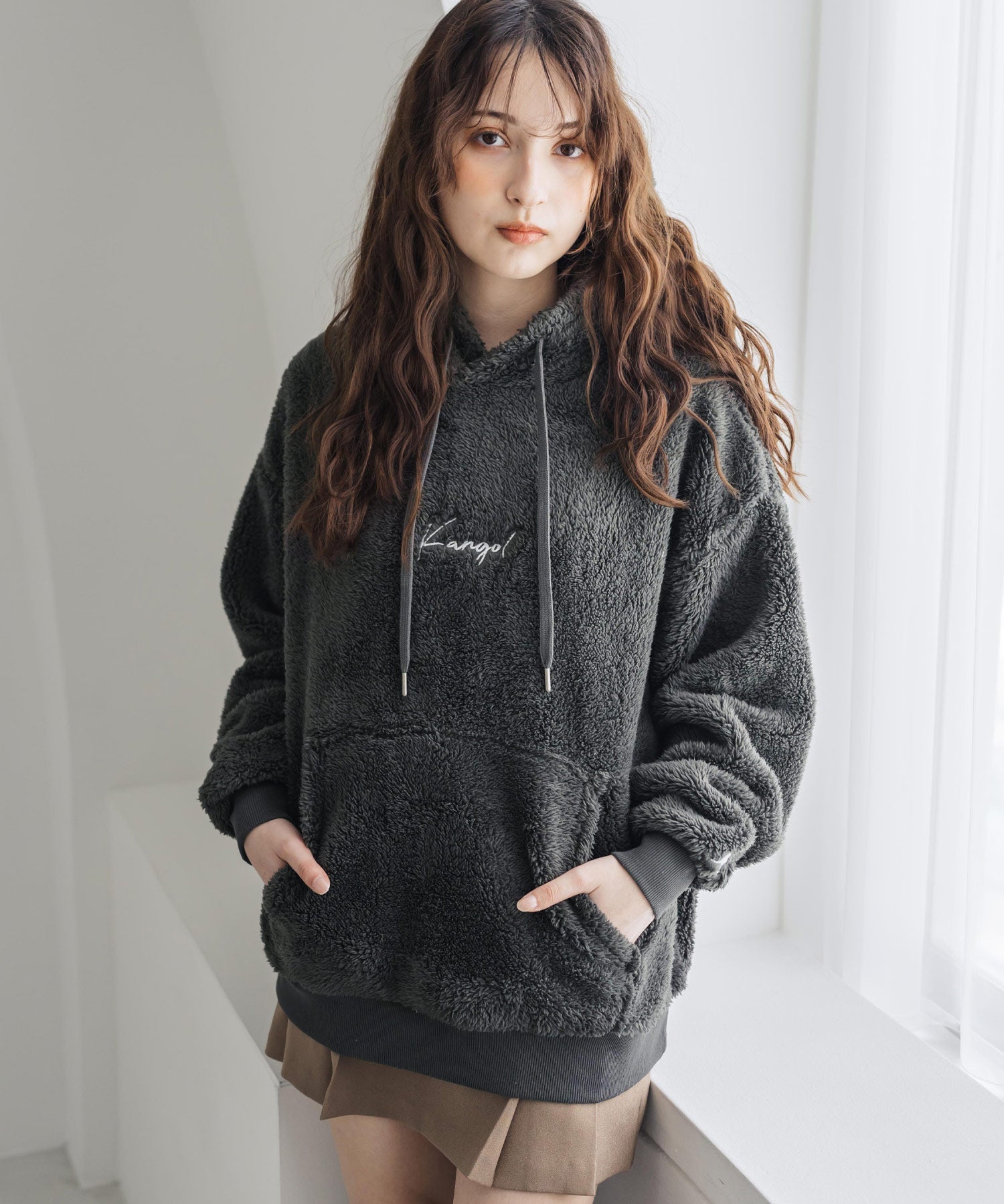 新色追加 KANGOL カンゴール 別注コラボ ロゴ刺繍シャギーボアフリースプルオーバーパーカー 14624