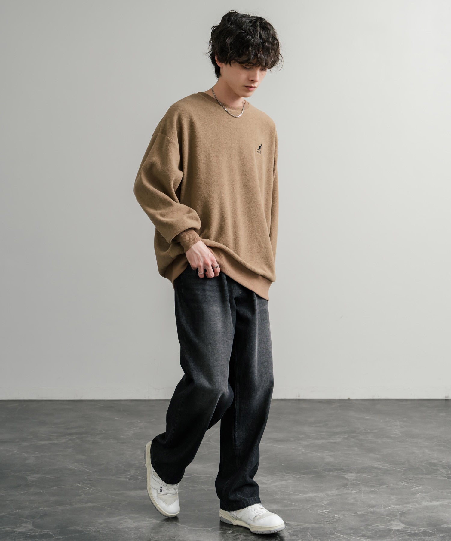 KANGOL 別注コラボ オーバーサイズロゴ刺繍裏起毛マイクロフリースプルオーバートレーナー 14626