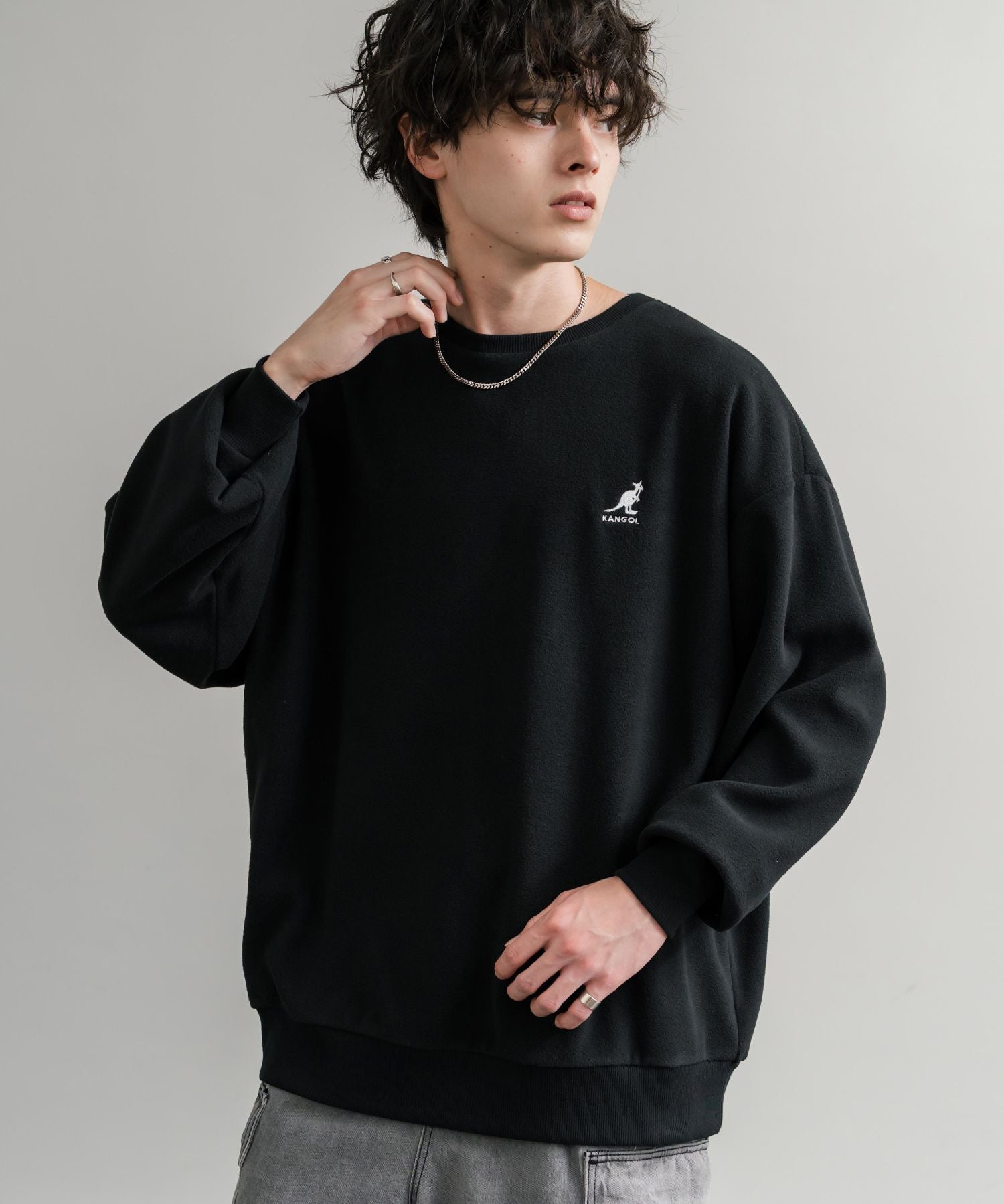 KANGOL 別注コラボ オーバーサイズロゴ刺繍裏起毛マイクロフリースプルオーバートレーナー 14626