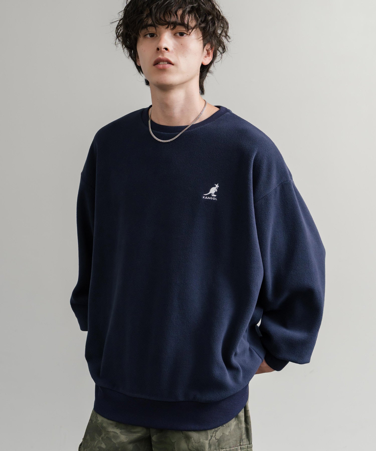 KANGOL 別注コラボ オーバーサイズロゴ刺繍裏起毛マイクロフリースプルオーバートレーナー 14626