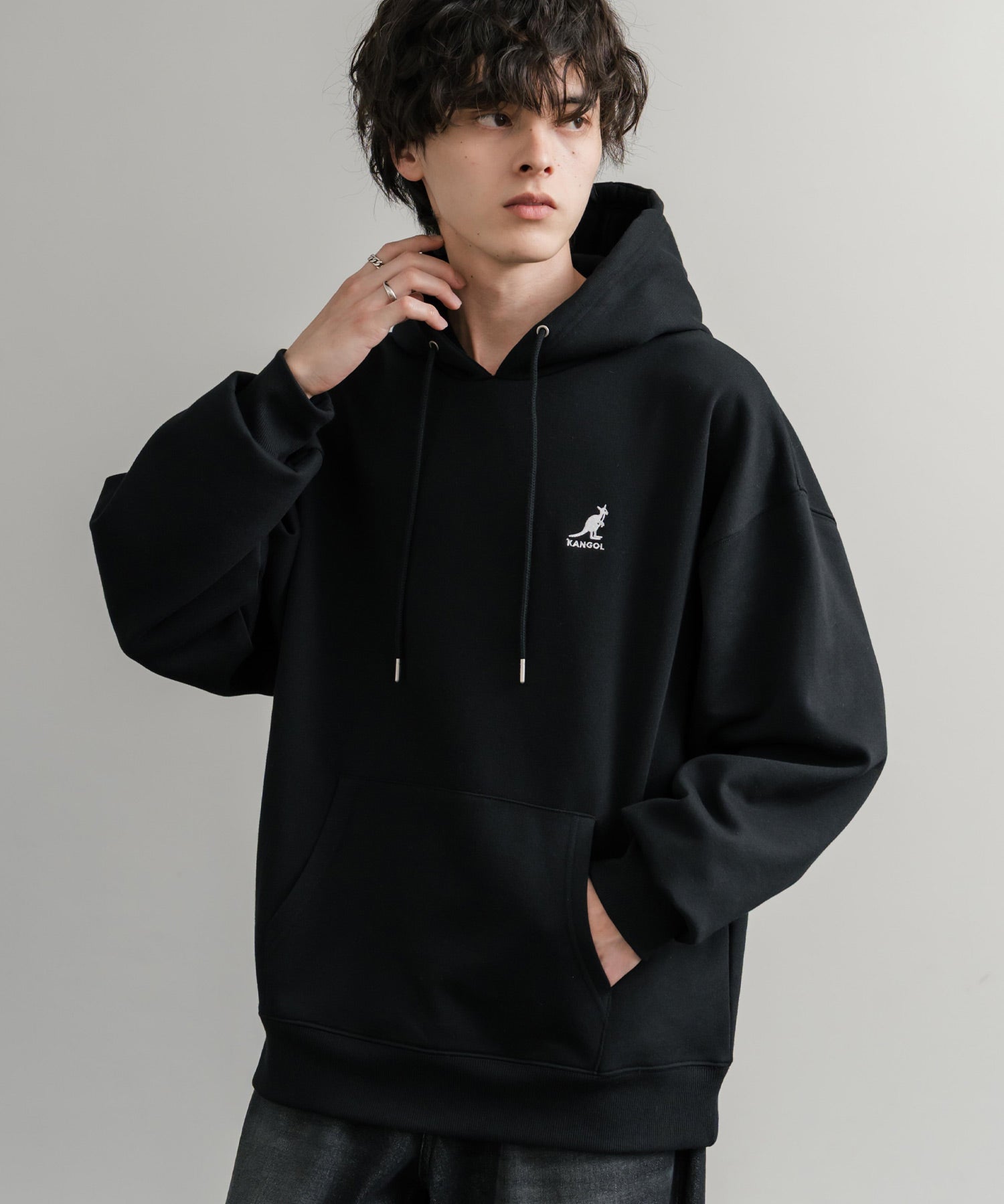 KANGOL カンゴール 別注コラボオーバーサイズ裏起毛ロゴ刺繍プルパーカー	14627