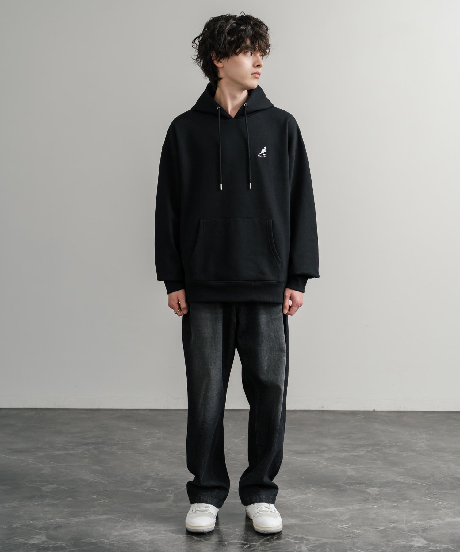 KANGOL カンゴール 別注コラボオーバーサイズ裏起毛ロゴ刺繍プルパーカー	14627
