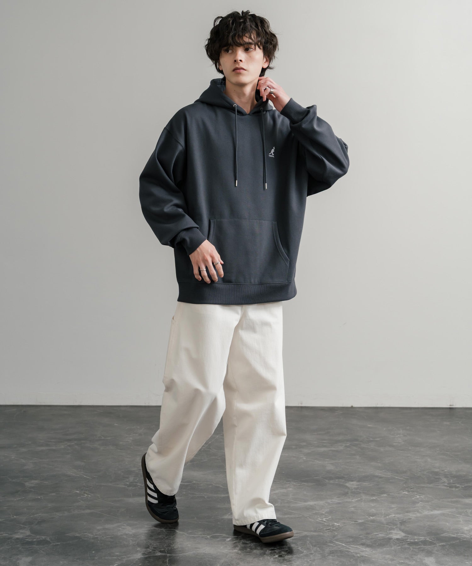 KANGOL カンゴール 別注コラボオーバーサイズ裏起毛ロゴ刺繍プルパーカー	14627