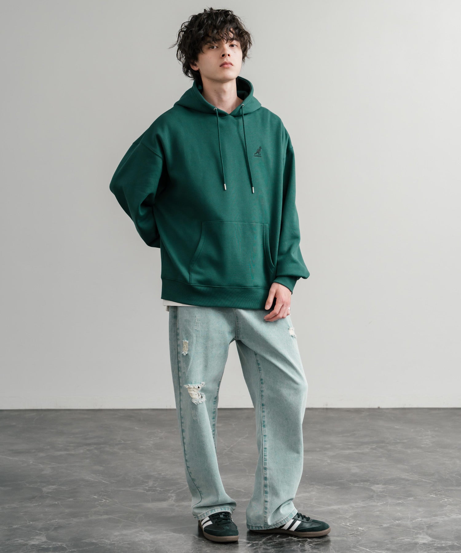 KANGOL カンゴール 別注コラボオーバーサイズ裏起毛ロゴ刺繍プルパーカー	14627