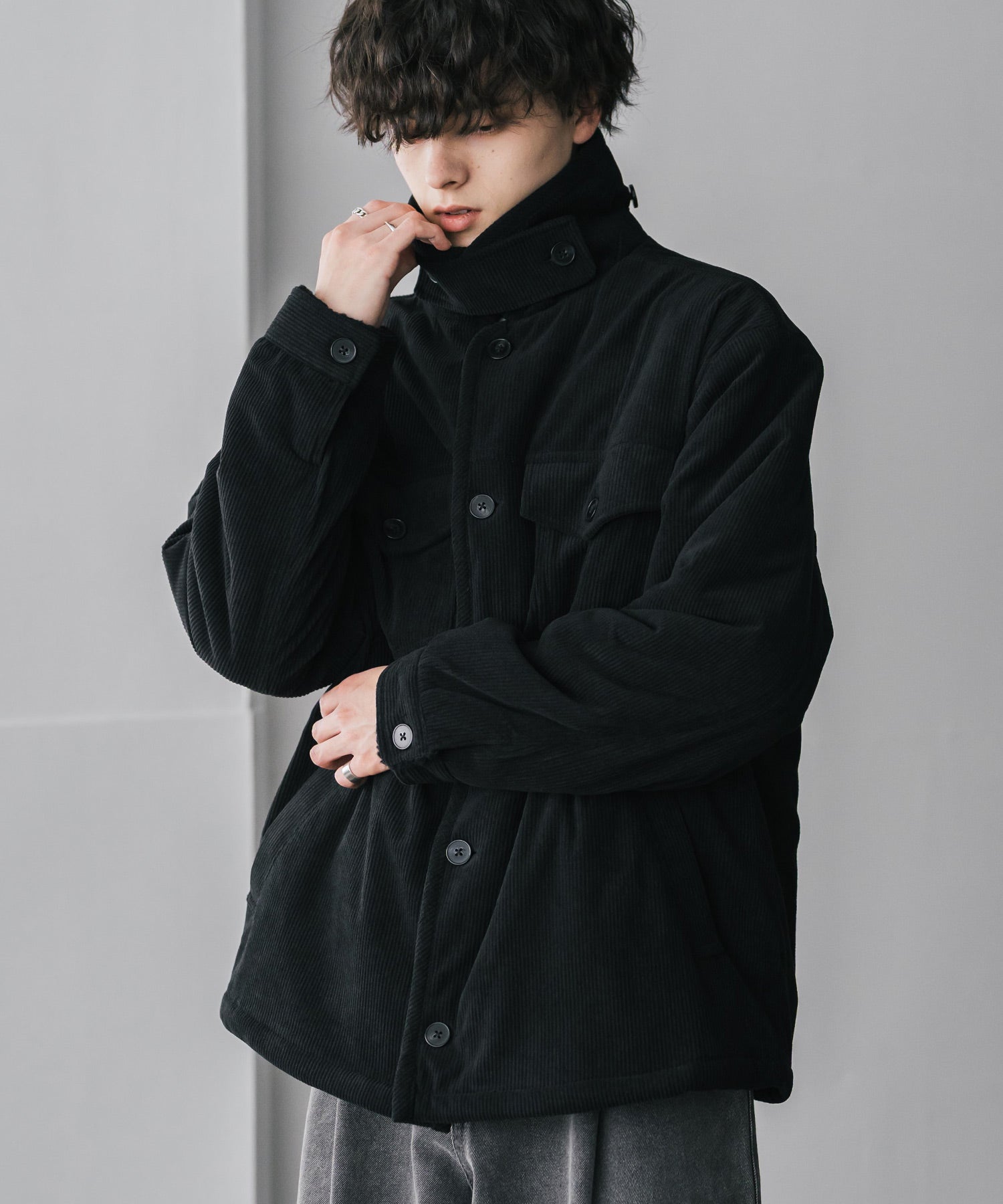 希少 美品✨ ニードルス バンデッドカラーコート ボア コーデュロイ ブラック オーバーサイズ コーデュロイ裏ボア2WAYランチコート 14687 – Rocky Monroe