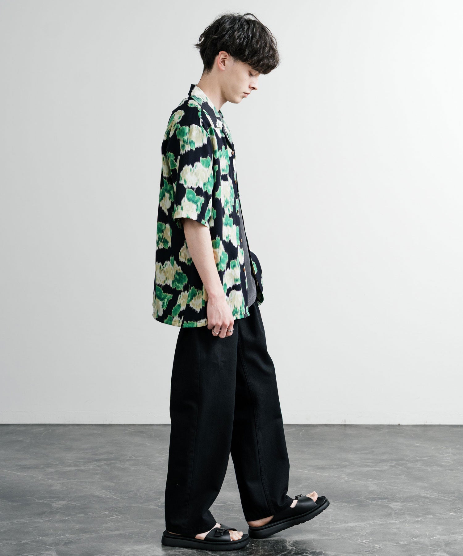 Upscape Audience アップスケープ オーディエンス 日本製 国産 オーバーサイズ 丹後ライトアムンゼン 梨地 カスリライクプリント半袖開襟シャツ AUD6607 14693