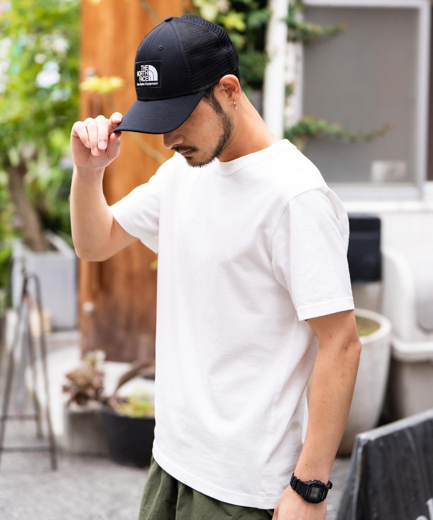 THE NORTH FACE ザ・ノースフェイス MUDDER TRUCKER メッシュスナップバックキャップ ロゴワッペンベースボールキャップ