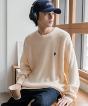 新色追加 U.S. POLO ASSN. ユーエスポロアッスン 別注コラボ オーバーサイズワンポイントロゴ刺繍畦編みクルーネック長袖ニットセーター 14768