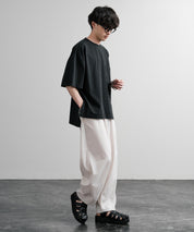 Audience オーディエンス ピグメントUSAコットン16/-天竺8.45オンス胸ポケット付きサイドスリットボクシーAラインビッグTシャツ AUD6626 14776