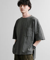 Audience オーディエンス ピグメントUSAコットン16/-天竺8.45オンス胸ポケット付きサイドスリットボクシーAラインビッグTシャツ AUD6626 14776