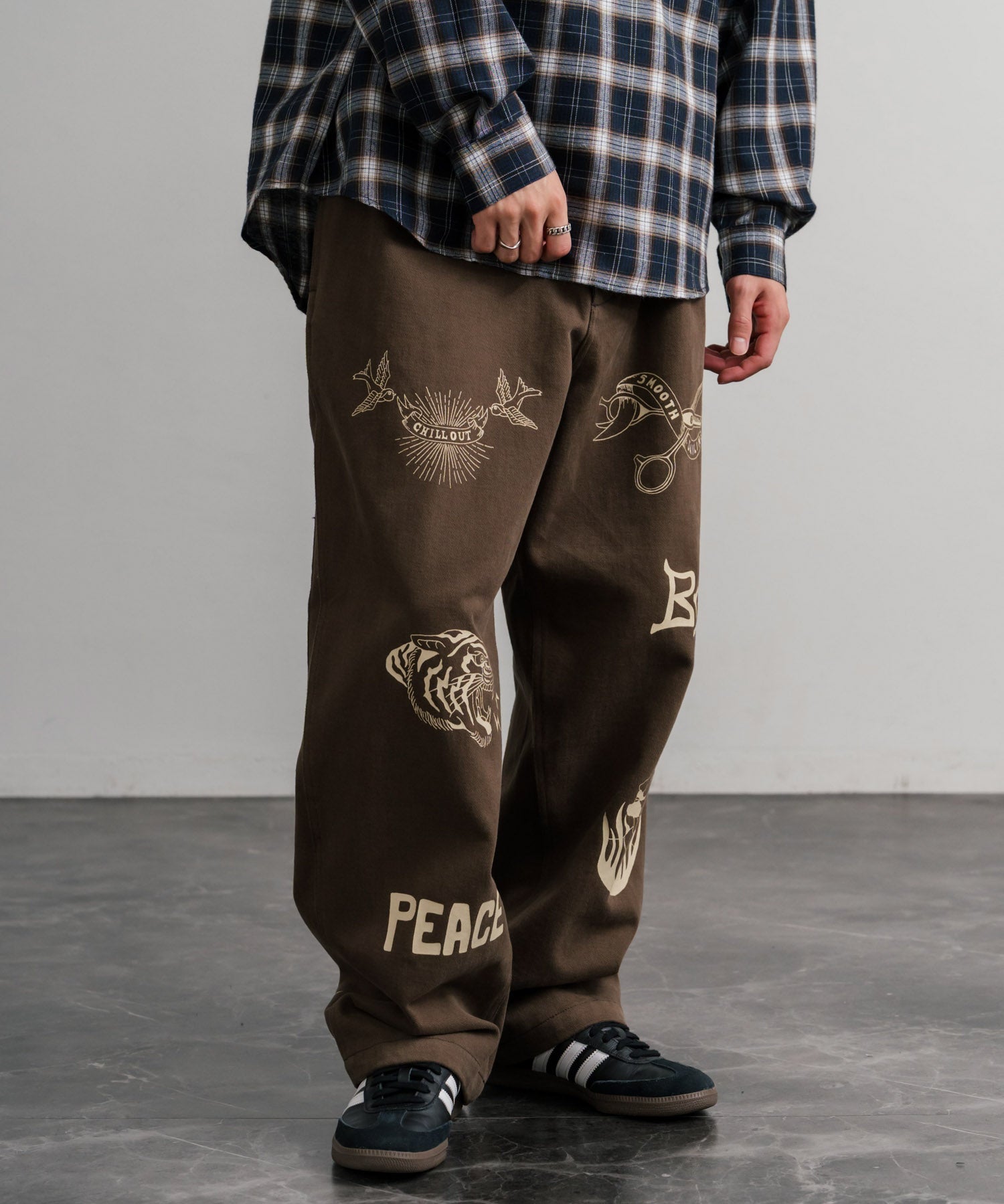 KRIFF MAYER クリフメイヤー メモリアルグラフィックプリントレタリング2タックワークパンツ 2515112 14829