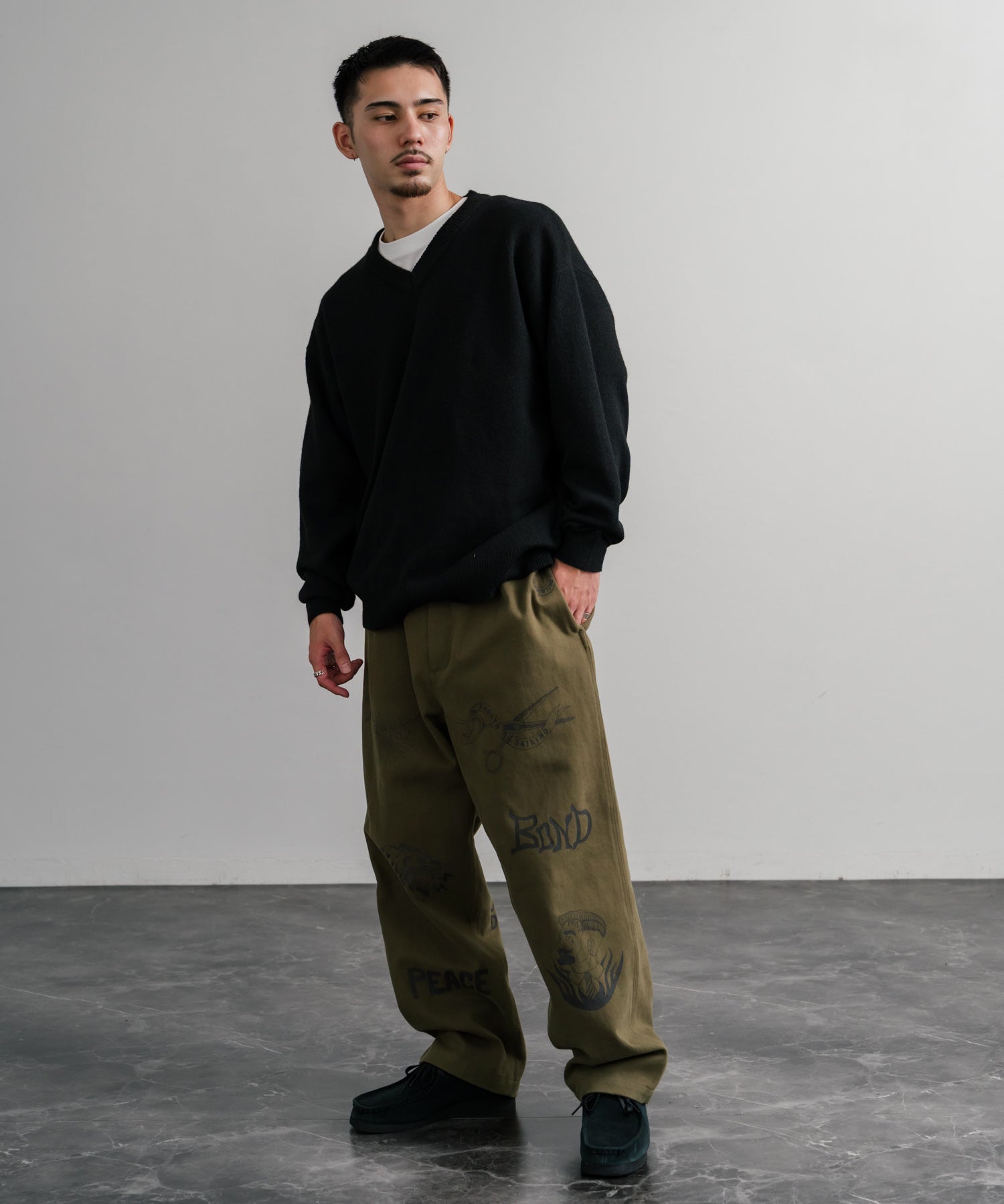 KRIFF MAYER クリフメイヤー メモリアルグラフィックプリントレタリング2タックワークパンツ 2515112 14829