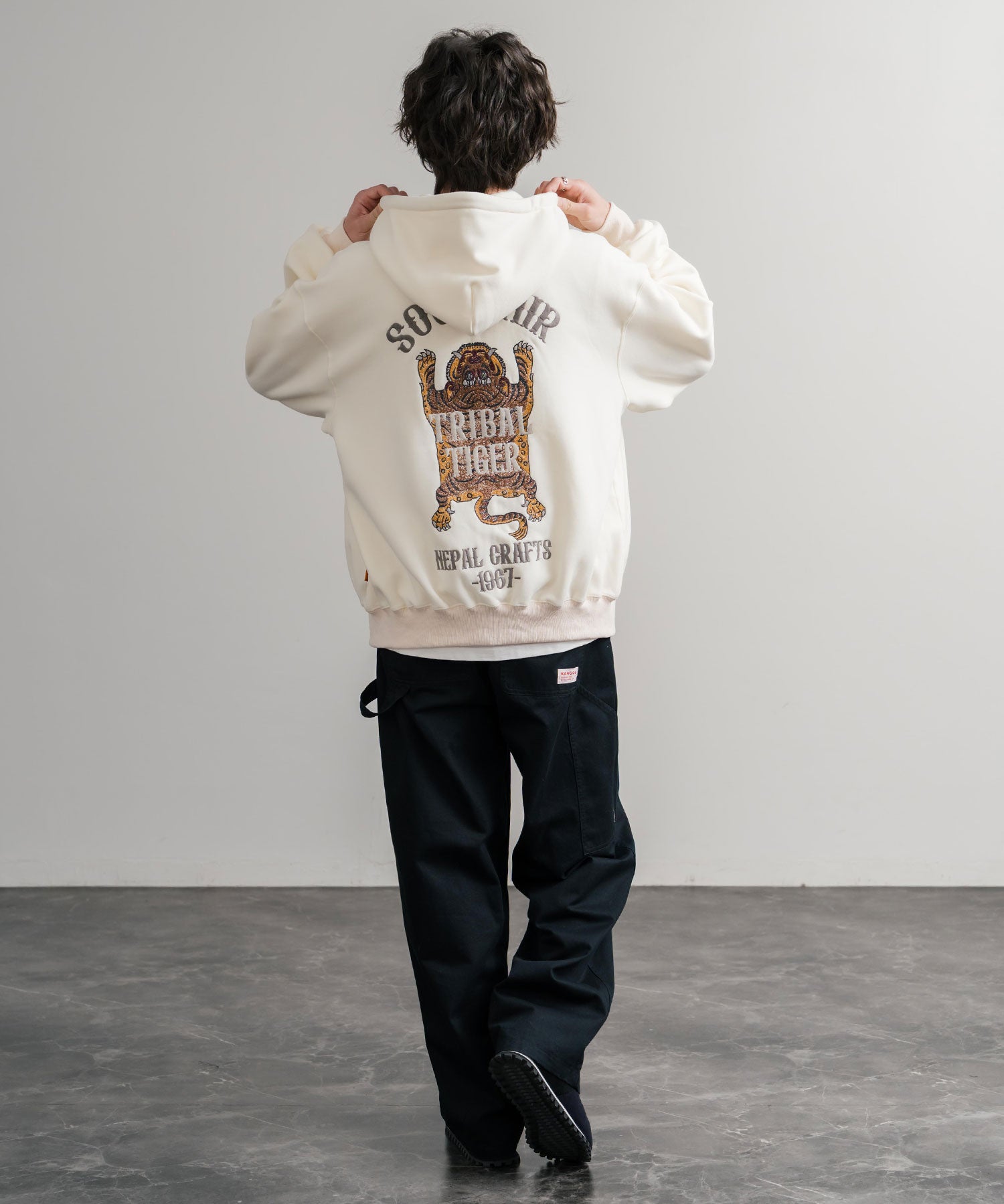 KRIFF MAYER クリフメイヤー オーバーサイズスーベニア刺繍裏起毛長袖フルジップパーカー 2515109 14830