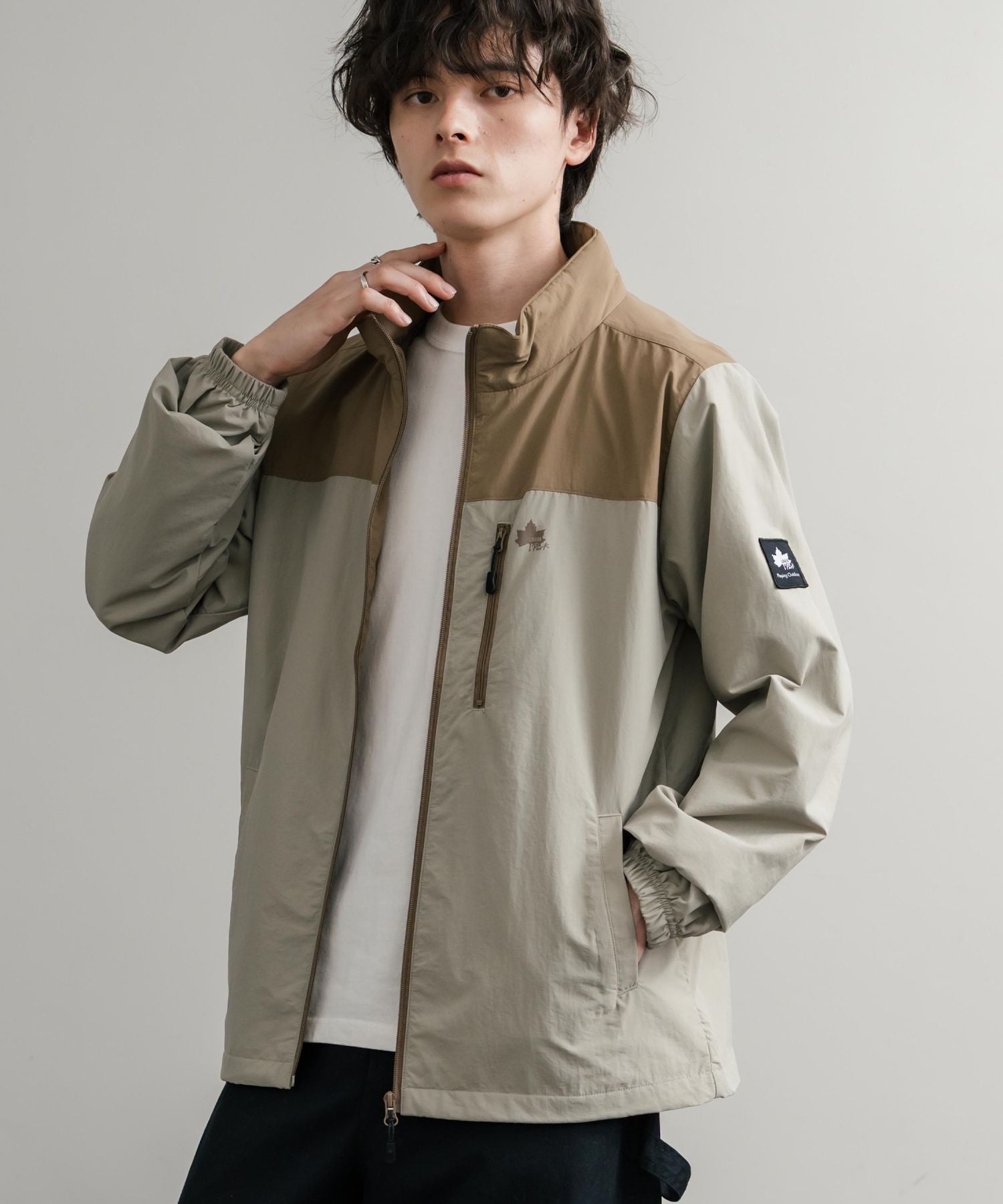 LOGOS ロゴス 撥水 裏タフタワンポイントロゴスタンドネックナイロン