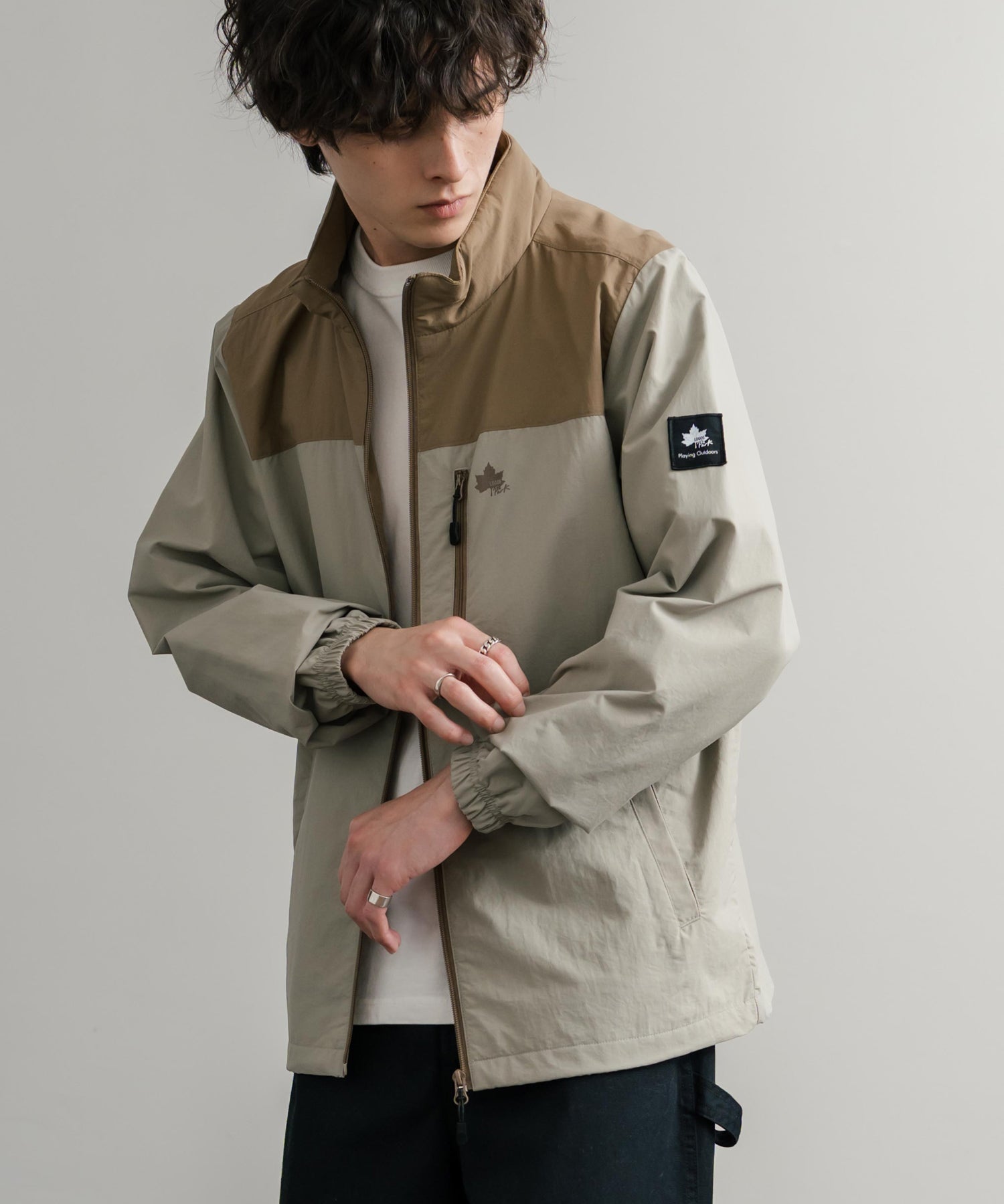 LOGOS ロゴス 撥水 裏タフタワンポイントロゴスタンドネックナイロンブルゾン 14857