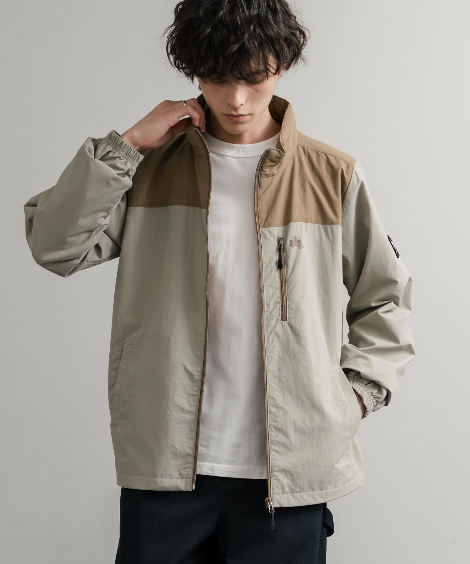 LOGOS ロゴス 撥水 裏タフタワンポイントロゴスタンドネックナイロンブルゾン 14857