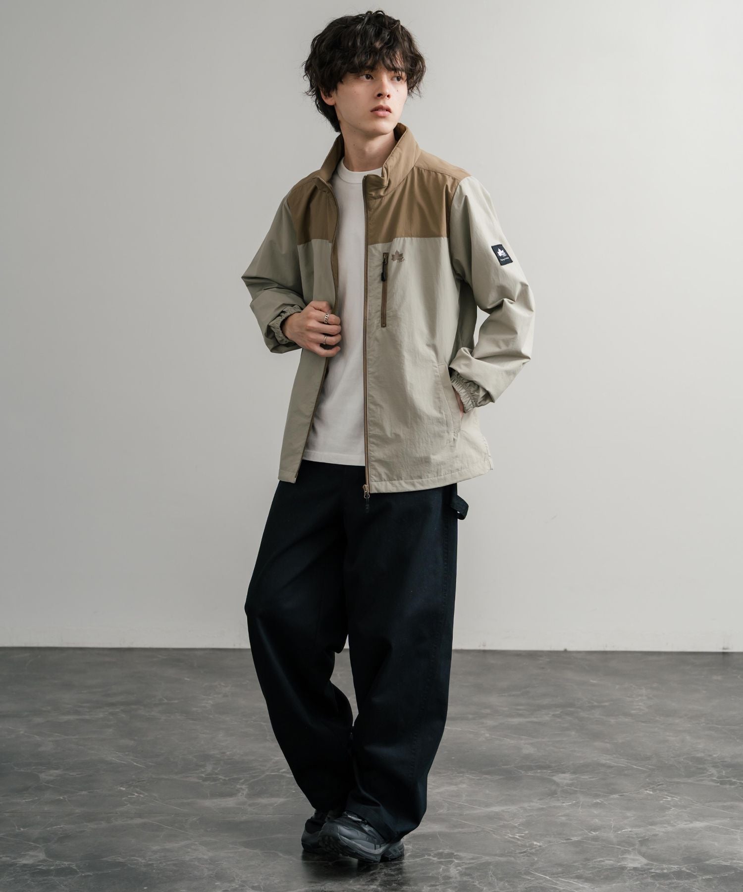 LOGOS ロゴス 撥水 裏タフタワンポイントロゴスタンドネックナイロン