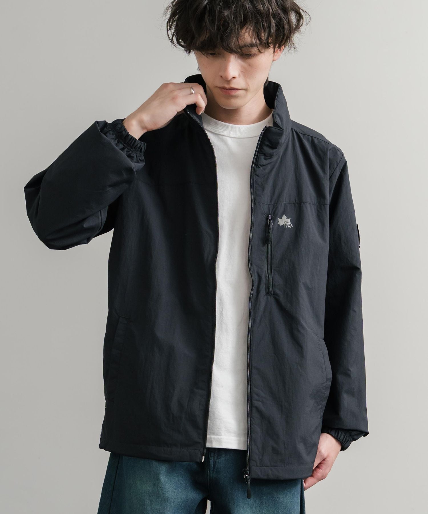 LOGOS ロゴス 撥水 裏タフタワンポイントロゴスタンドネックナイロンブルゾン 14857
