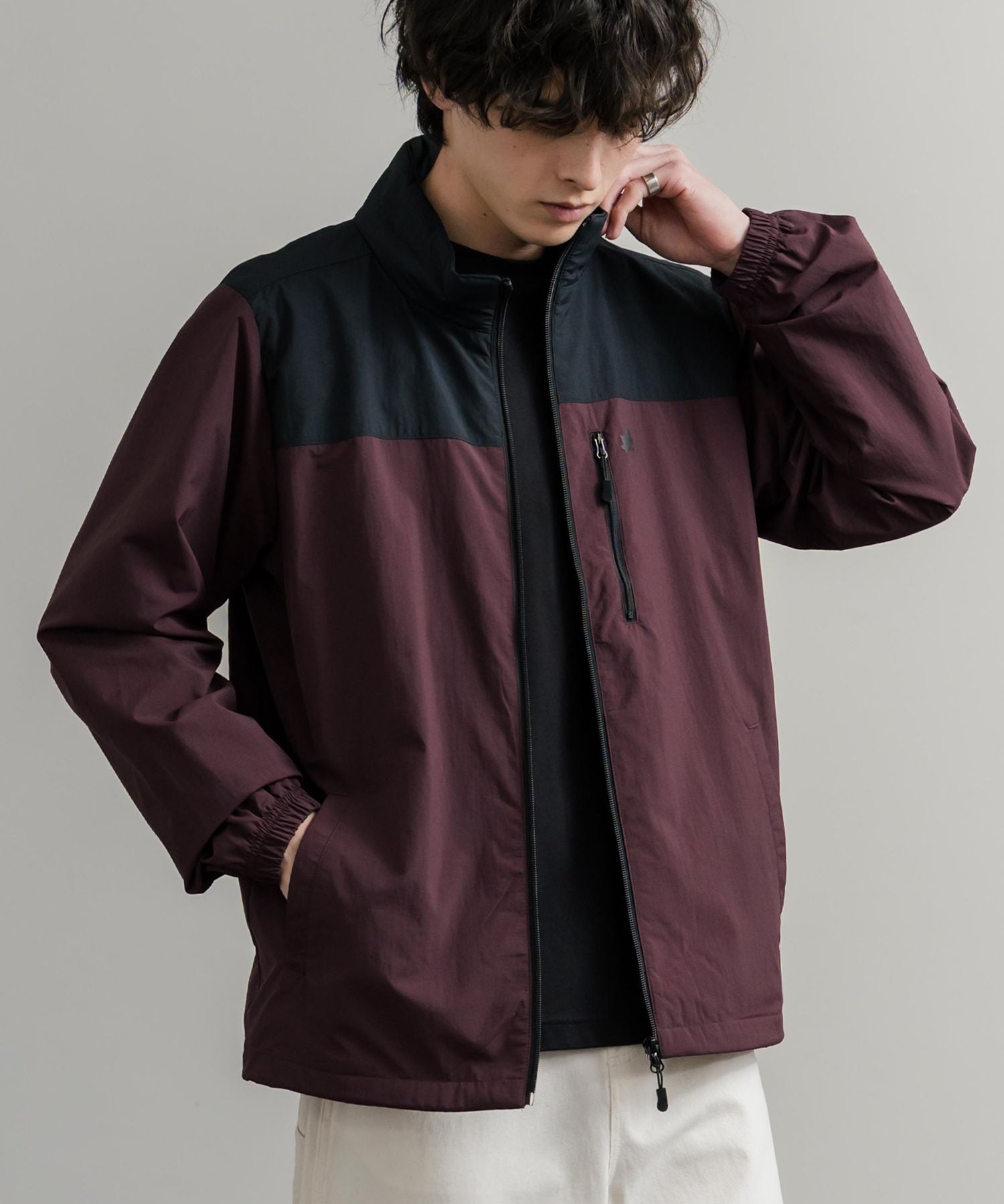 LOGOS ロゴス 撥水 裏タフタワンポイントロゴスタンドネックナイロンブルゾン 14857