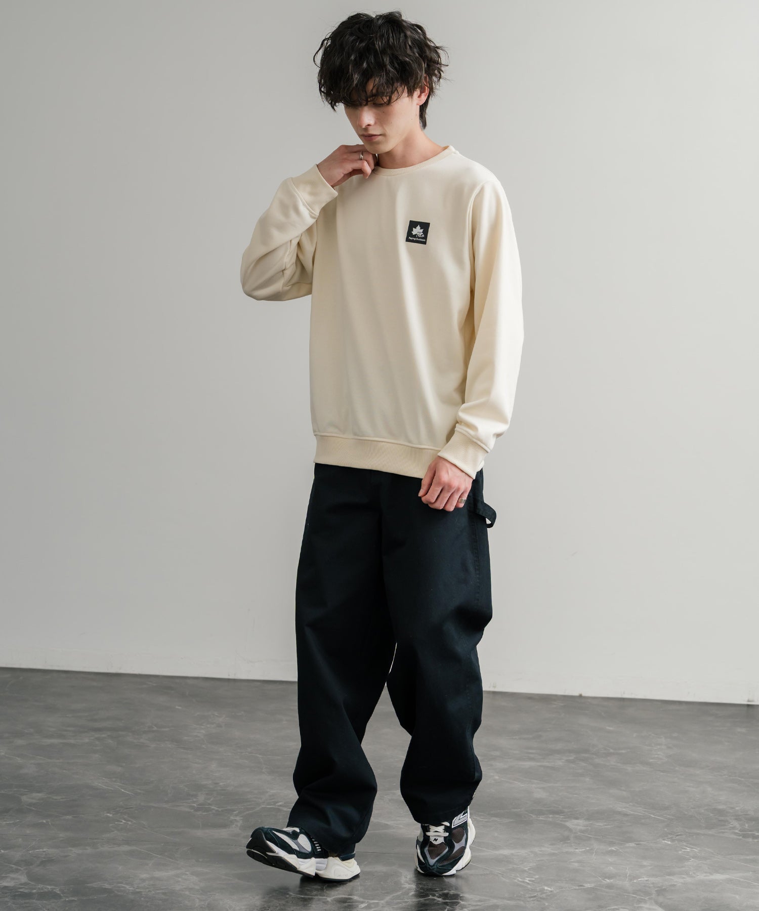 LOGOS ロゴス 吸汗速乾 ルーズシルエット裏毛ワンポイントロゴクルー