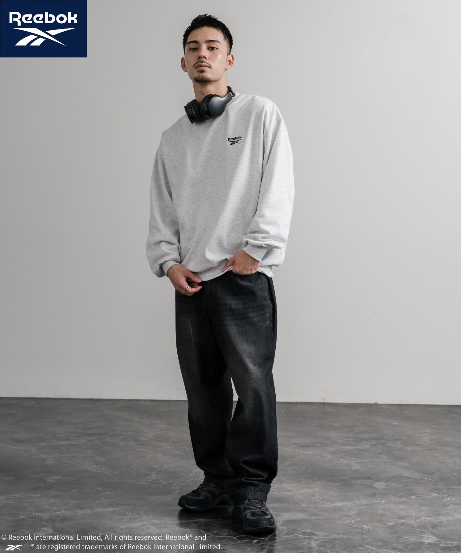 Reebok リーボック オーバーサイズ裏起毛ワンポイントロゴ刺繍クルー