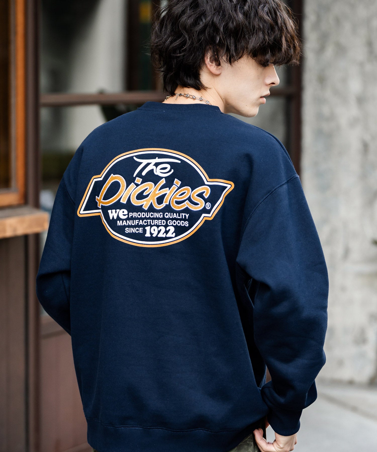 Dickies 裏起毛バックプリント刺繍クルーネック長袖スウェット