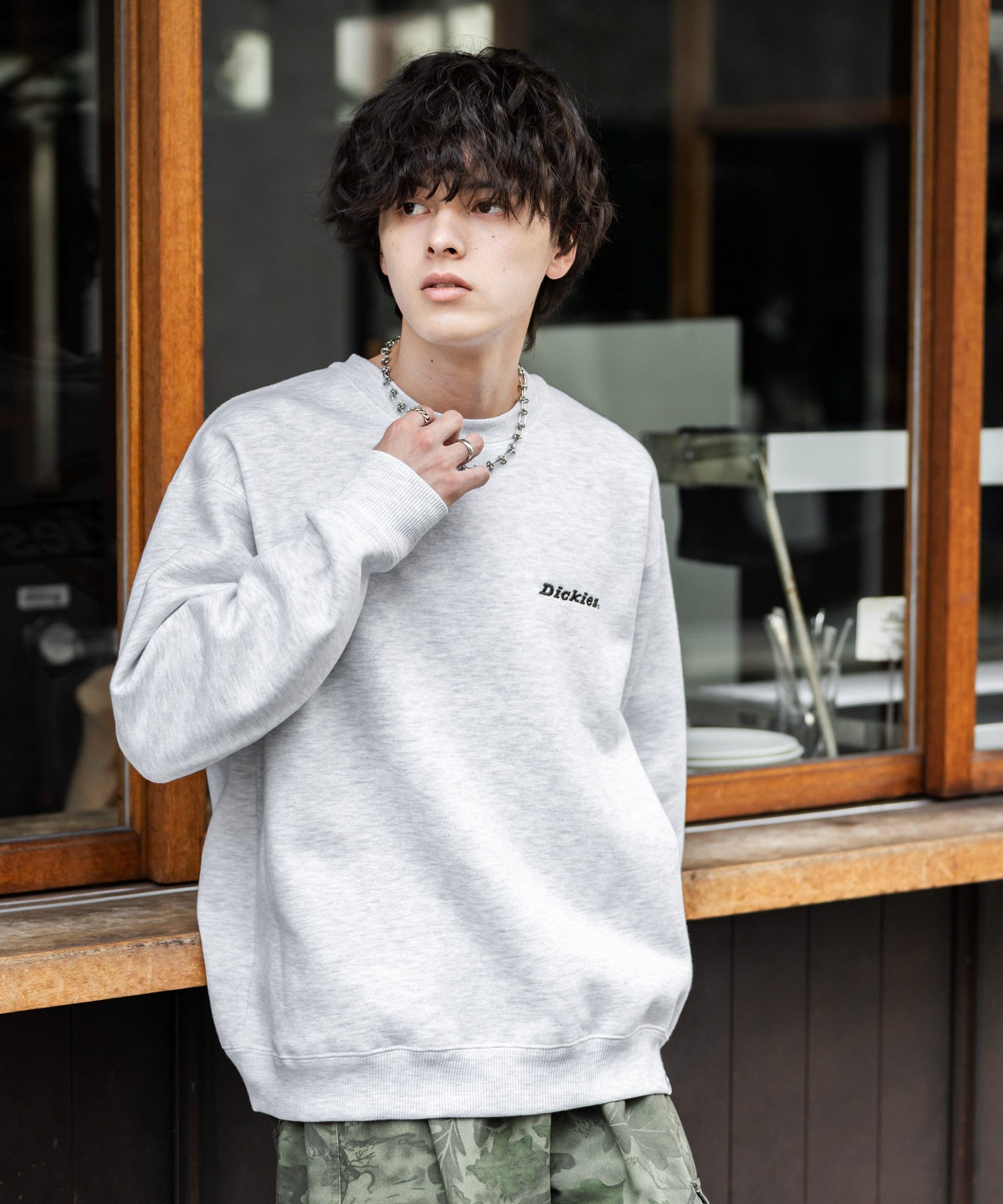 Dickies 裏起毛バックプリント刺繍クルーネック長袖スウェット