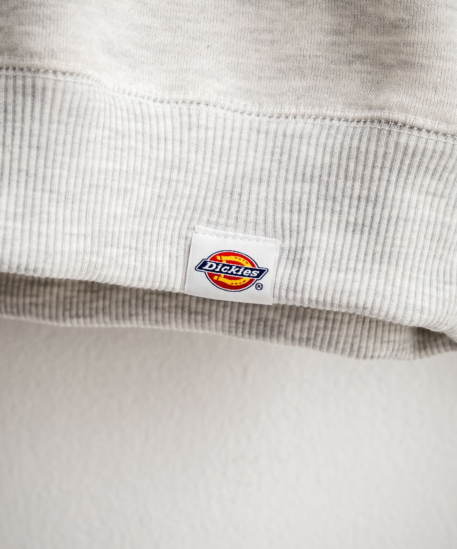 Dickies 裏起毛ワンポイントロゴワッペンクルーネック長袖スウェットトレーナー 14887