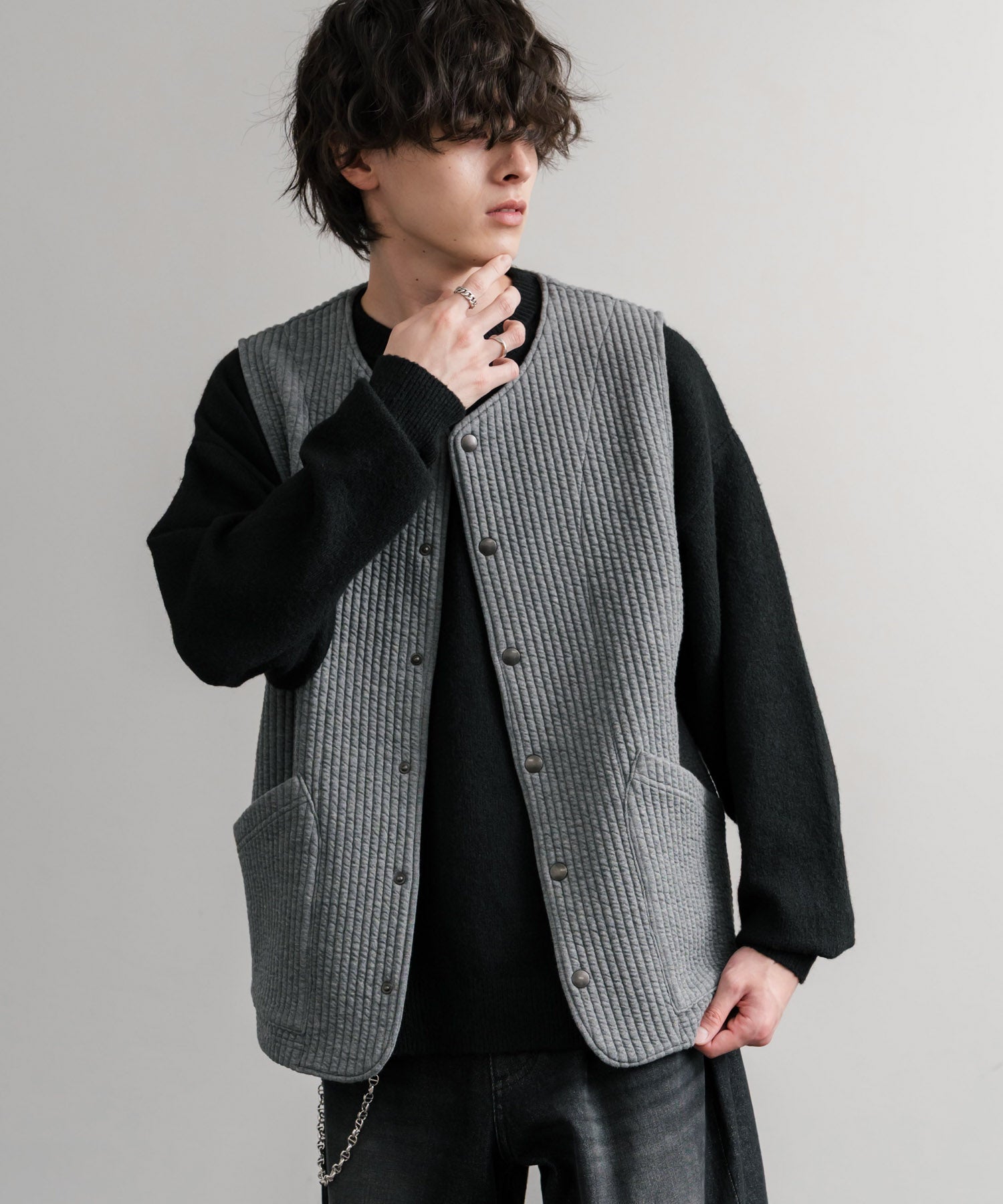 クロス柄ノーカラースナップベスト AUD7331 14893
