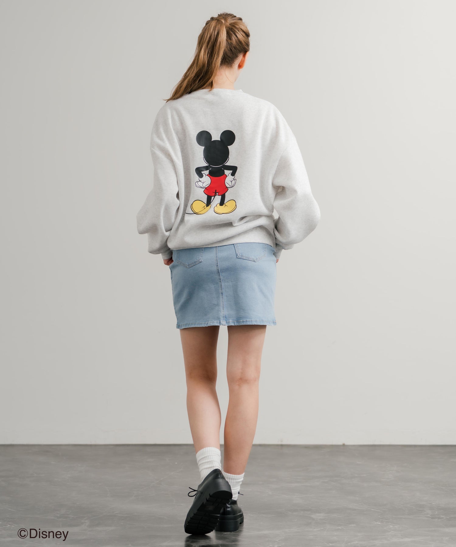 Disney ディズニー MICKEY MOUSE オーバーサイズ ミッキーマウスプリント裏起毛スウェットトレーナー	14939