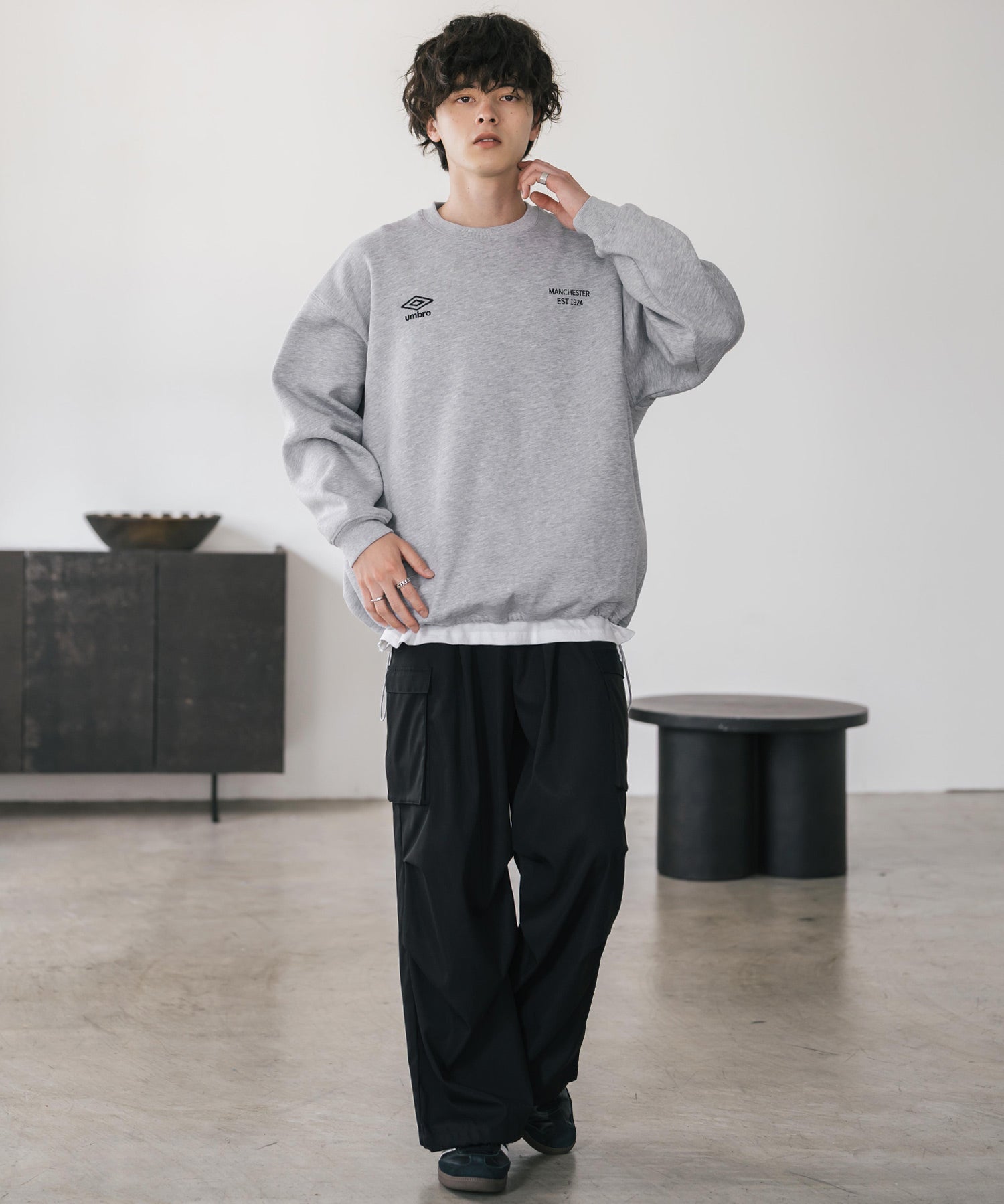 UMBRO 別注コラボオーバーサイズ裏起毛ロゴ刺繍ドロストスウェット 14941