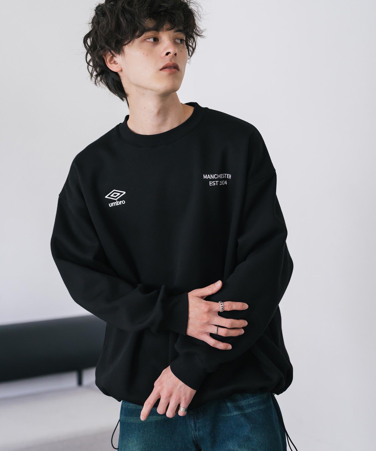 UMBRO 別注コラボオーバーサイズ裏起毛ロゴ刺繍ドロストスウェット 14941