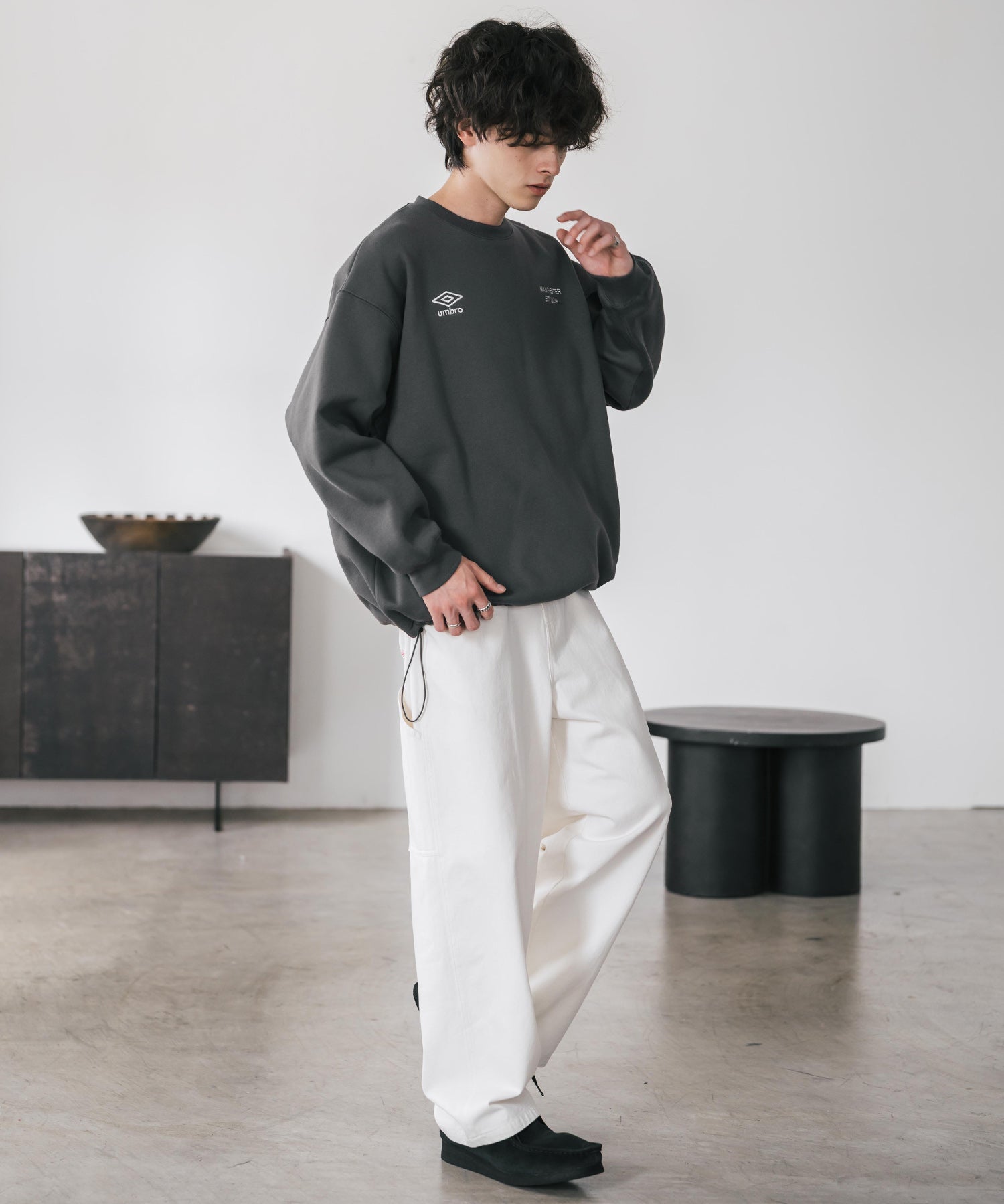 UMBRO 別注コラボオーバーサイズ裏起毛ロゴ刺繍ドロストスウェット 14941