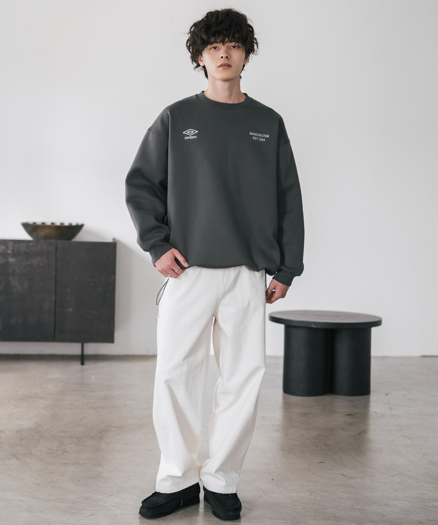 UMBRO 別注コラボオーバーサイズ裏起毛ロゴ刺繍ドロストスウェット 14941