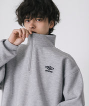 UMBRO アンブロ 別注コラボ オーバーサイズ裏起毛ワンポイントロゴ刺繍ハーフジッププルオーバースウェット 14942